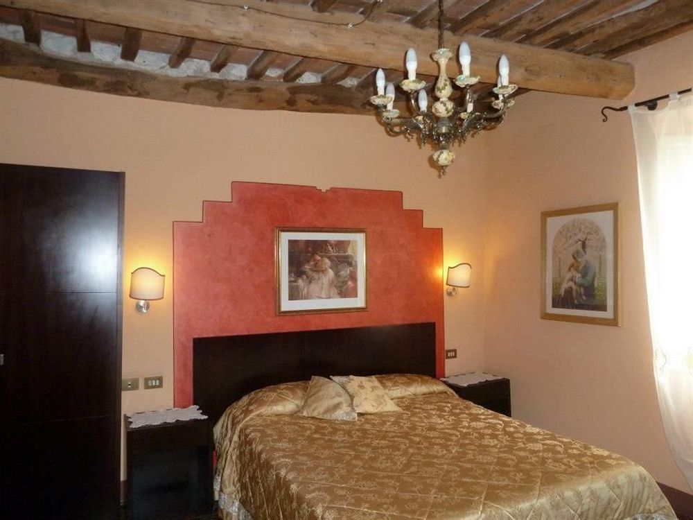 Antica Residenza Santa Chiara -City Center Lucca Exterior photo